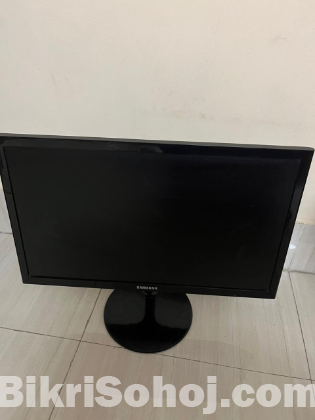 Monitor